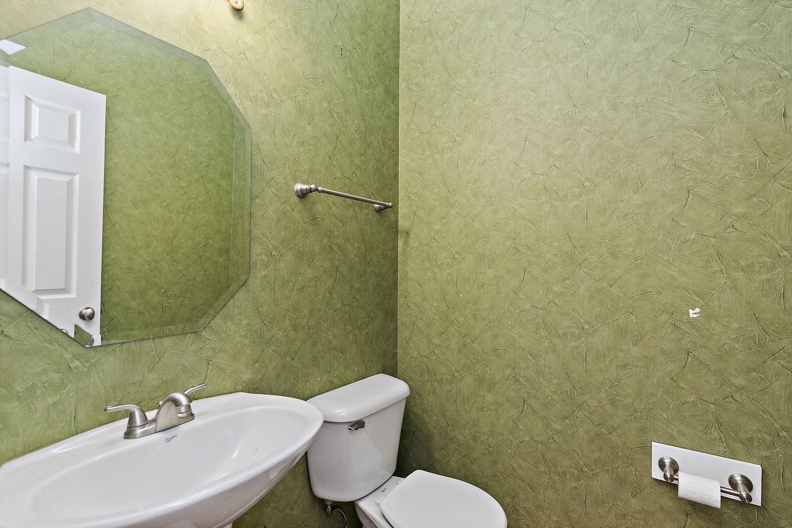 3708 Munson Street, Plano, IL 60545