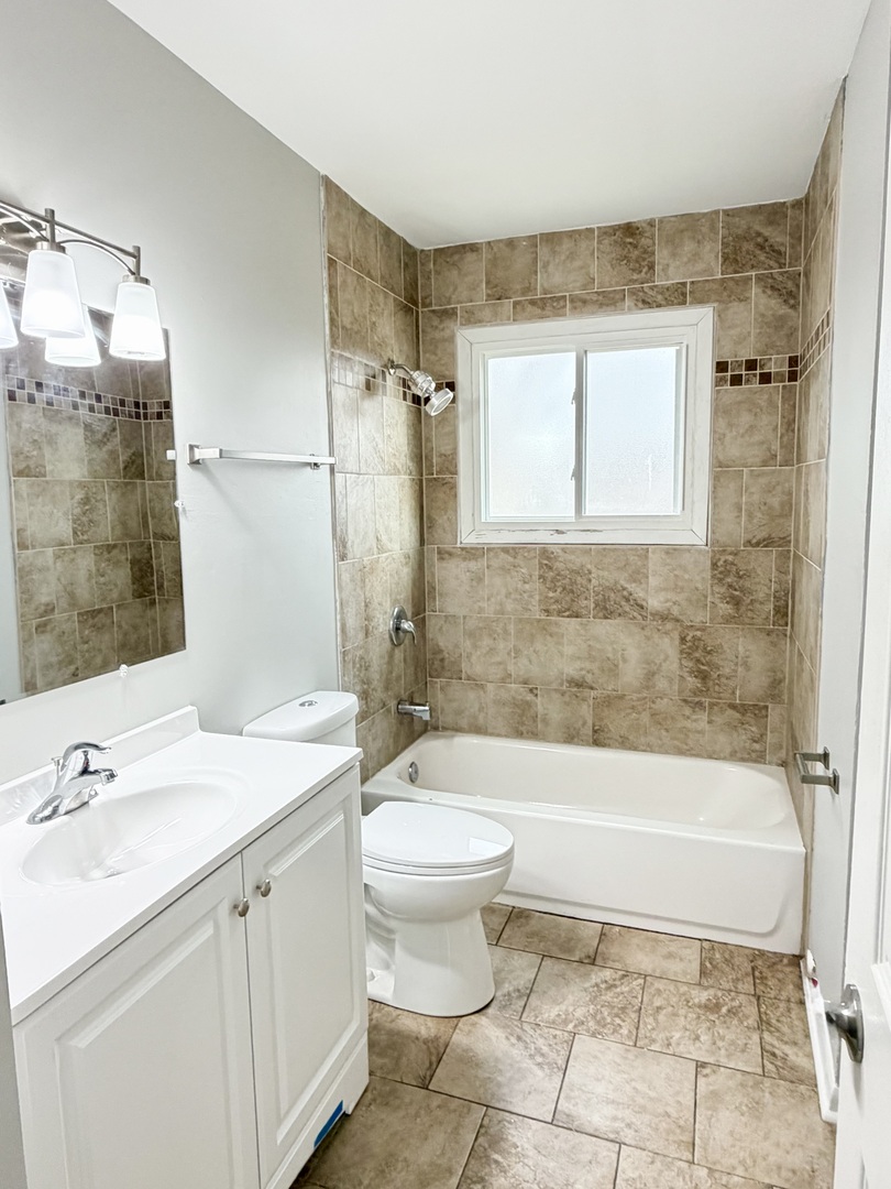 17690 Arlington Drive, Country Club Hills, IL 60478