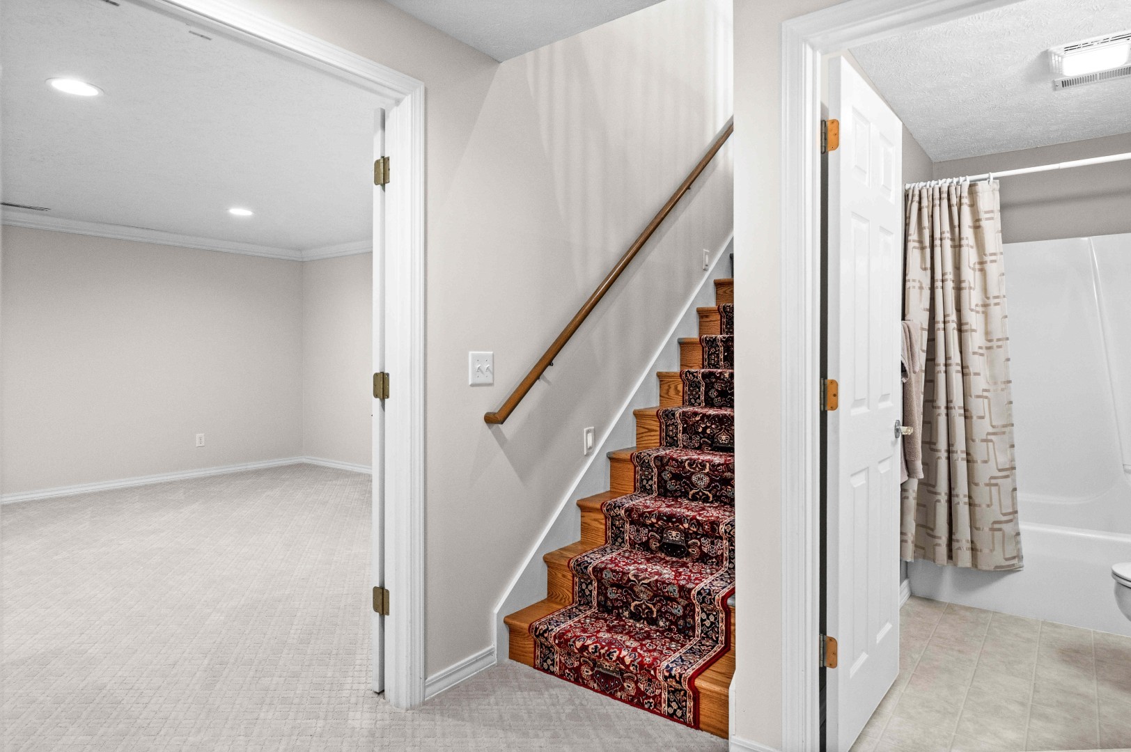 8 Sable Oaks Court, Bloomington, IL 61704