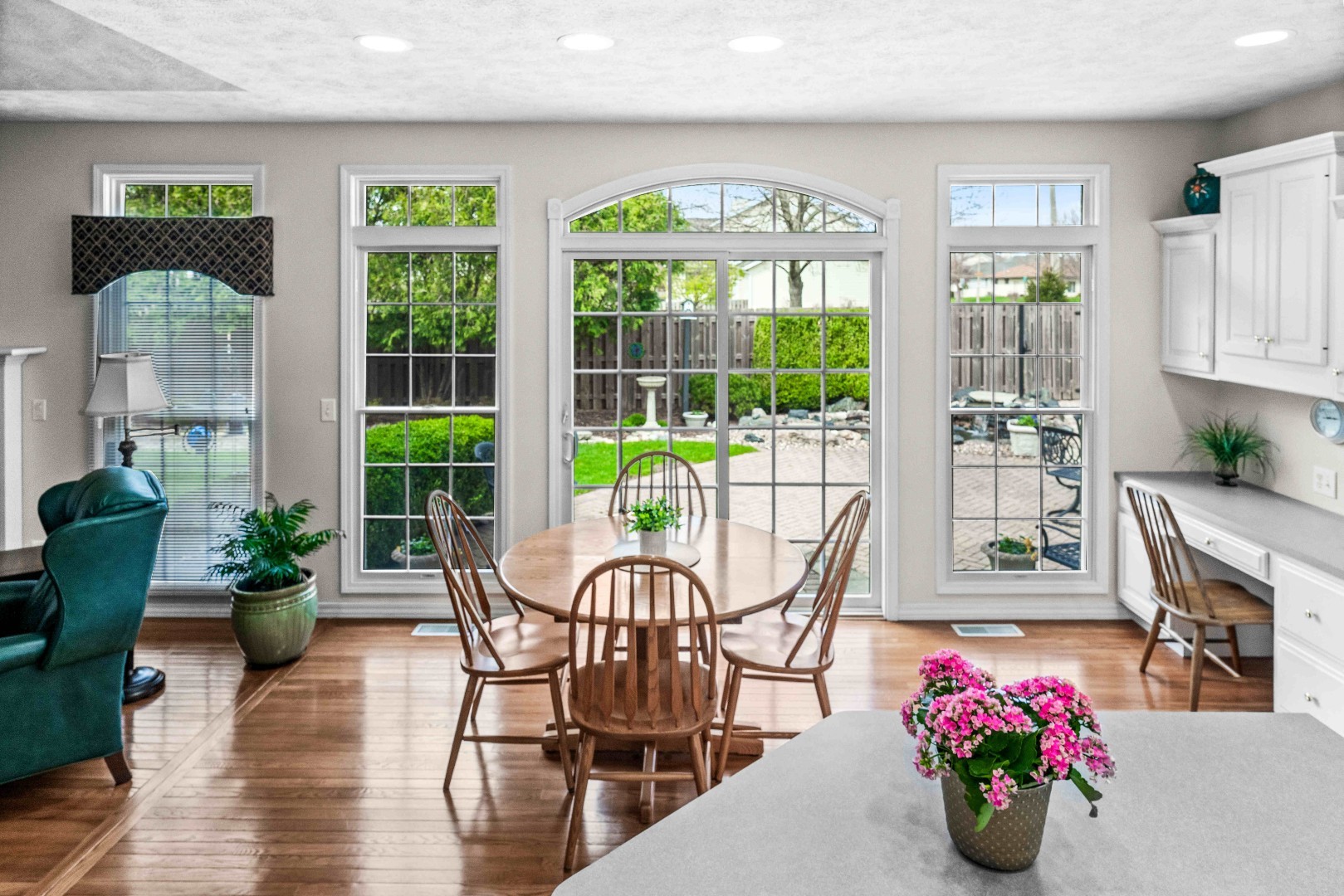 8 Sable Oaks Court, Bloomington, IL 61704