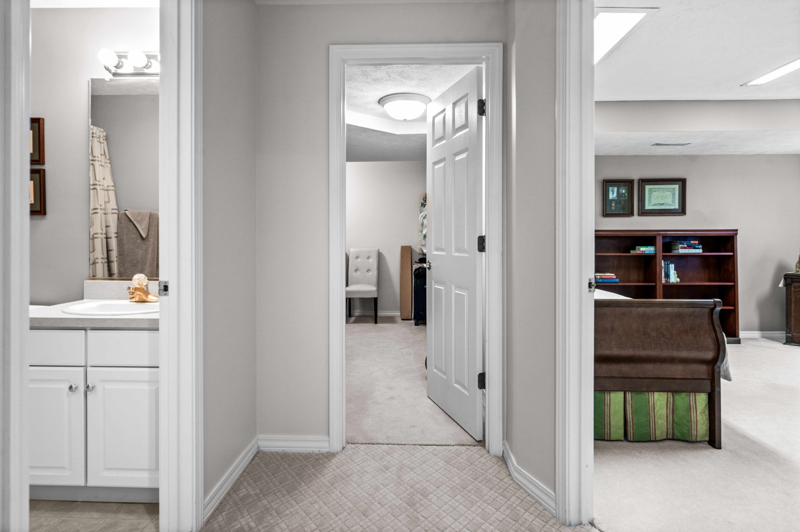 8 Sable Oaks Court, Bloomington, IL 61704