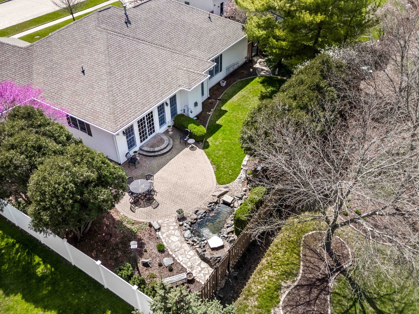 8 Sable Oaks Court, Bloomington, IL 61704