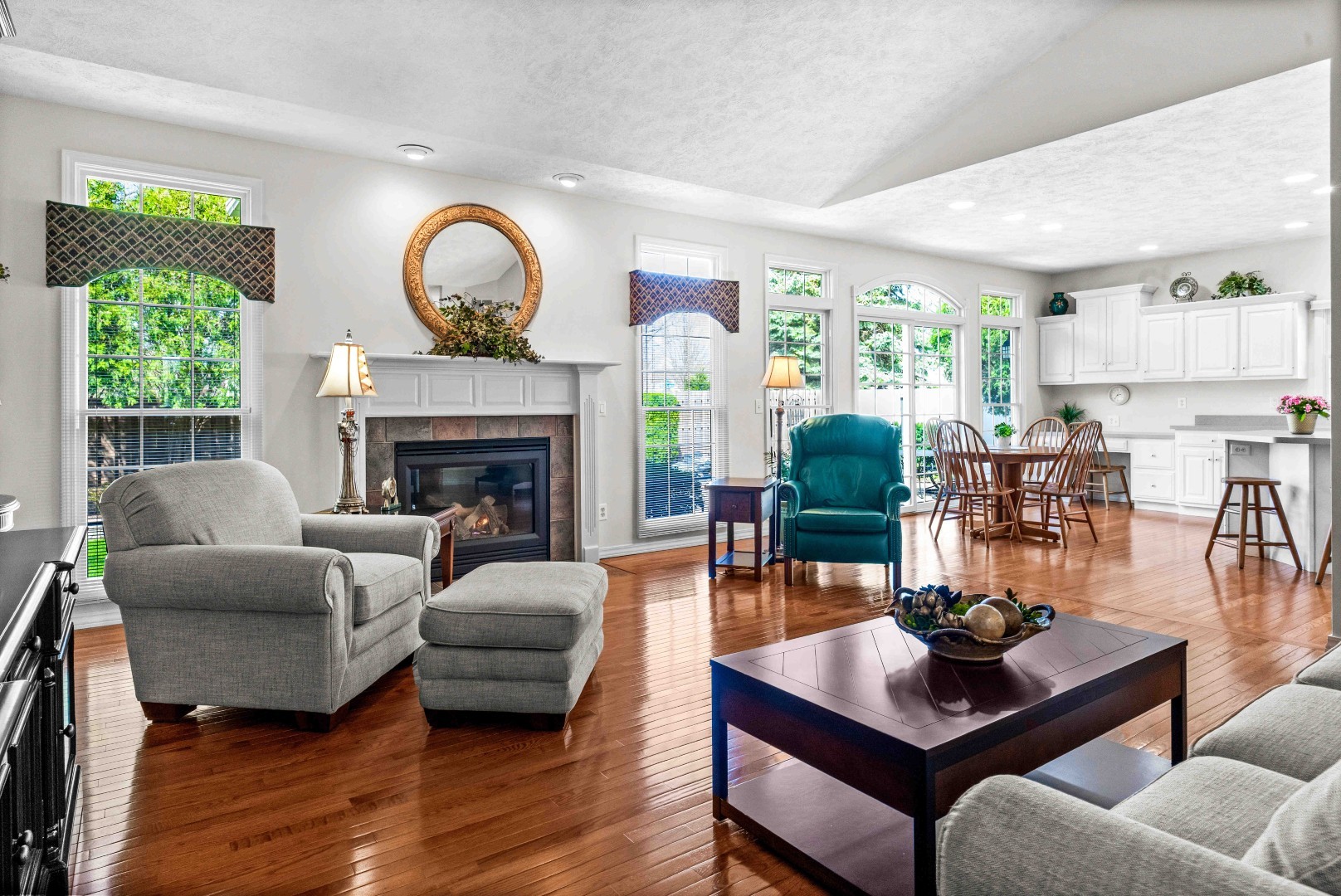 8 Sable Oaks Court, Bloomington, IL 61704