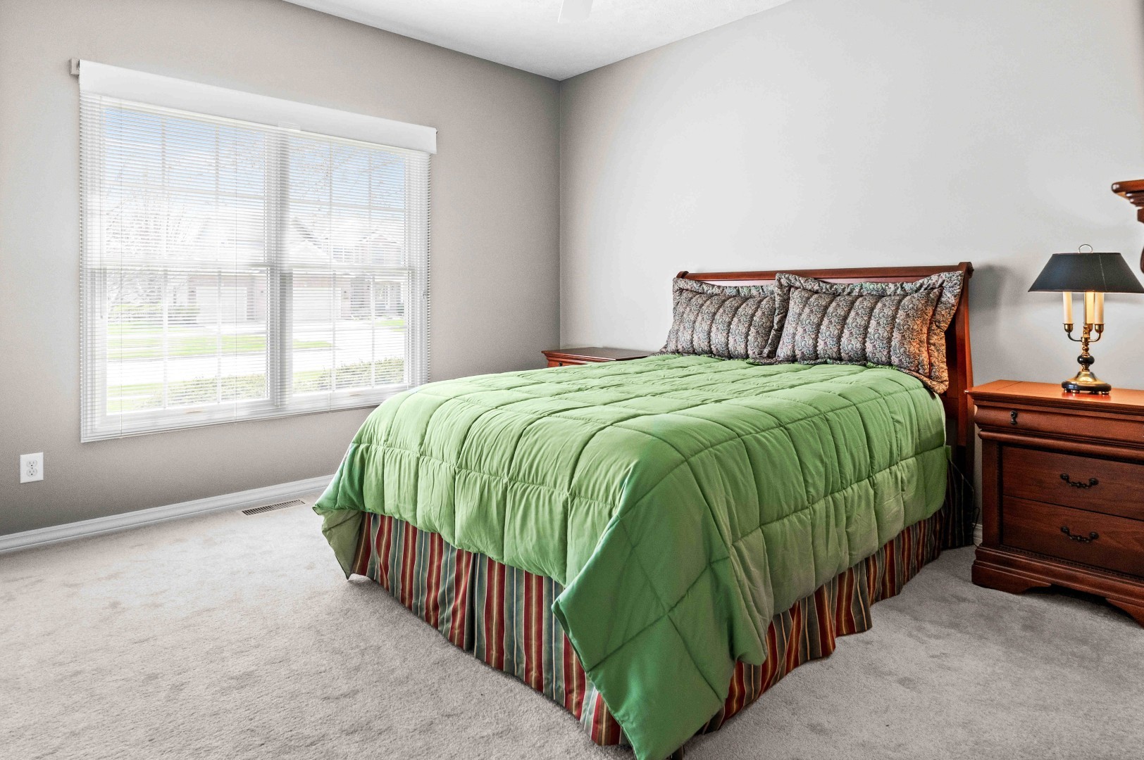 8 Sable Oaks Court, Bloomington, IL 61704