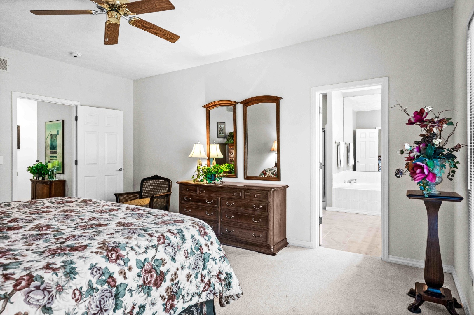 8 Sable Oaks Court, Bloomington, IL 61704