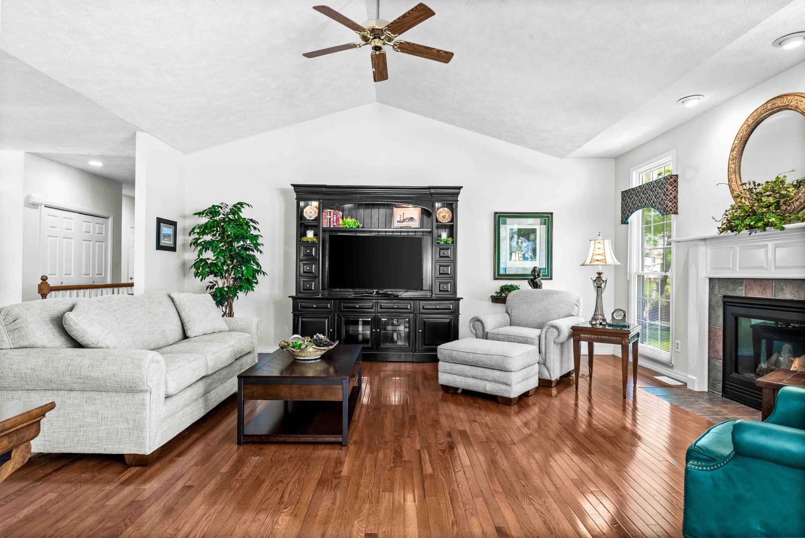 8 Sable Oaks Court, Bloomington, IL 61704