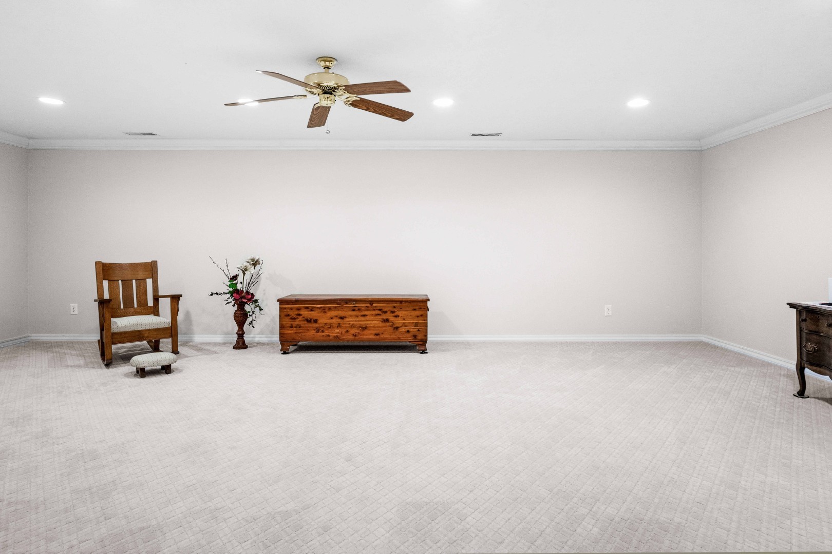 8 Sable Oaks Court, Bloomington, IL 61704