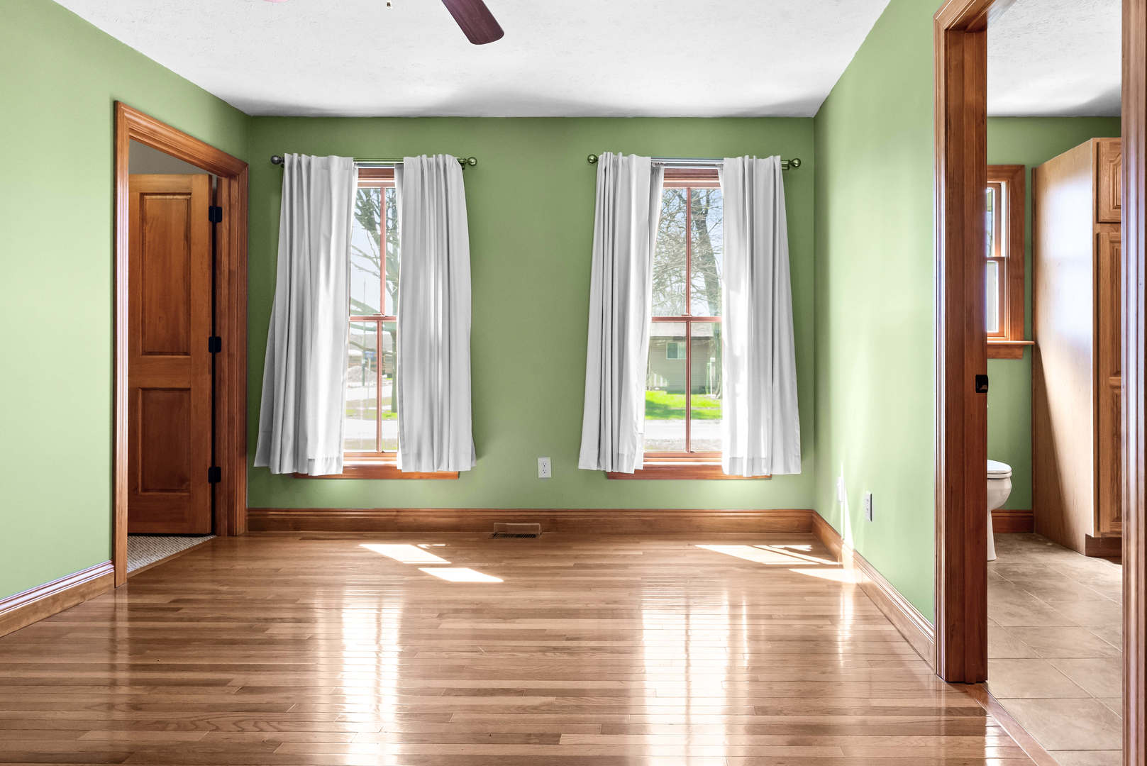 103 W Wood Street, Colfax, IL 61728