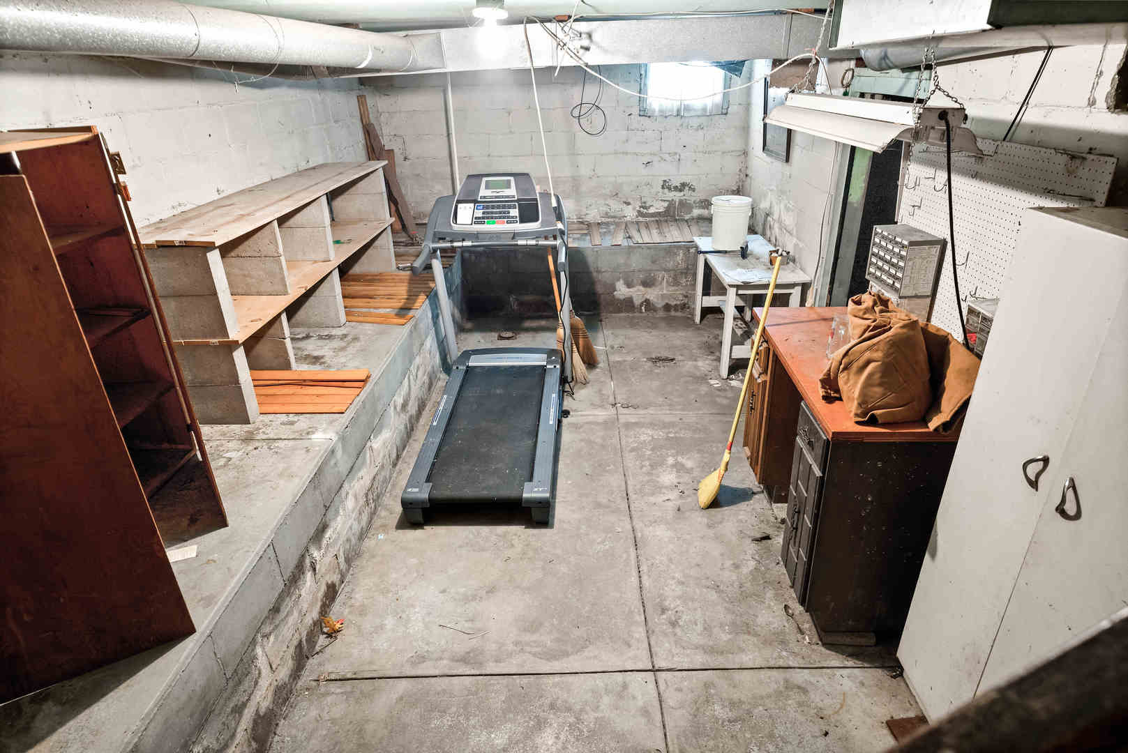 103 W Wood Street, Colfax, IL 61728