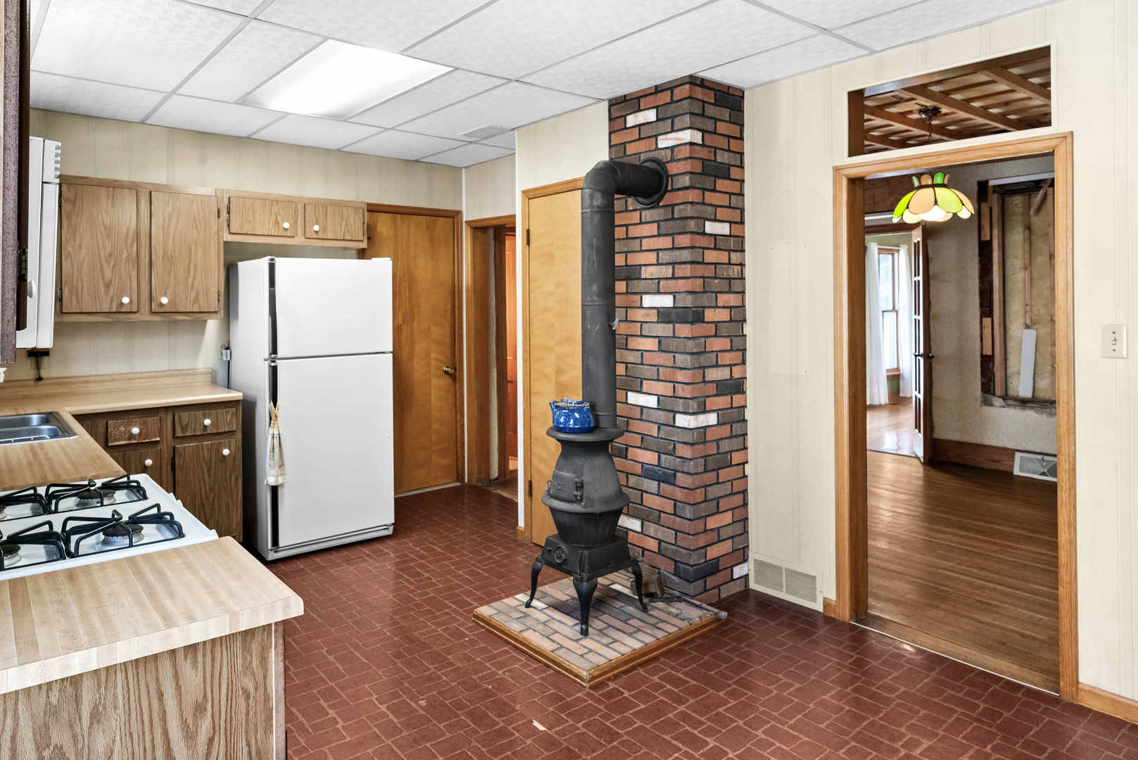 103 W Wood Street, Colfax, IL 61728