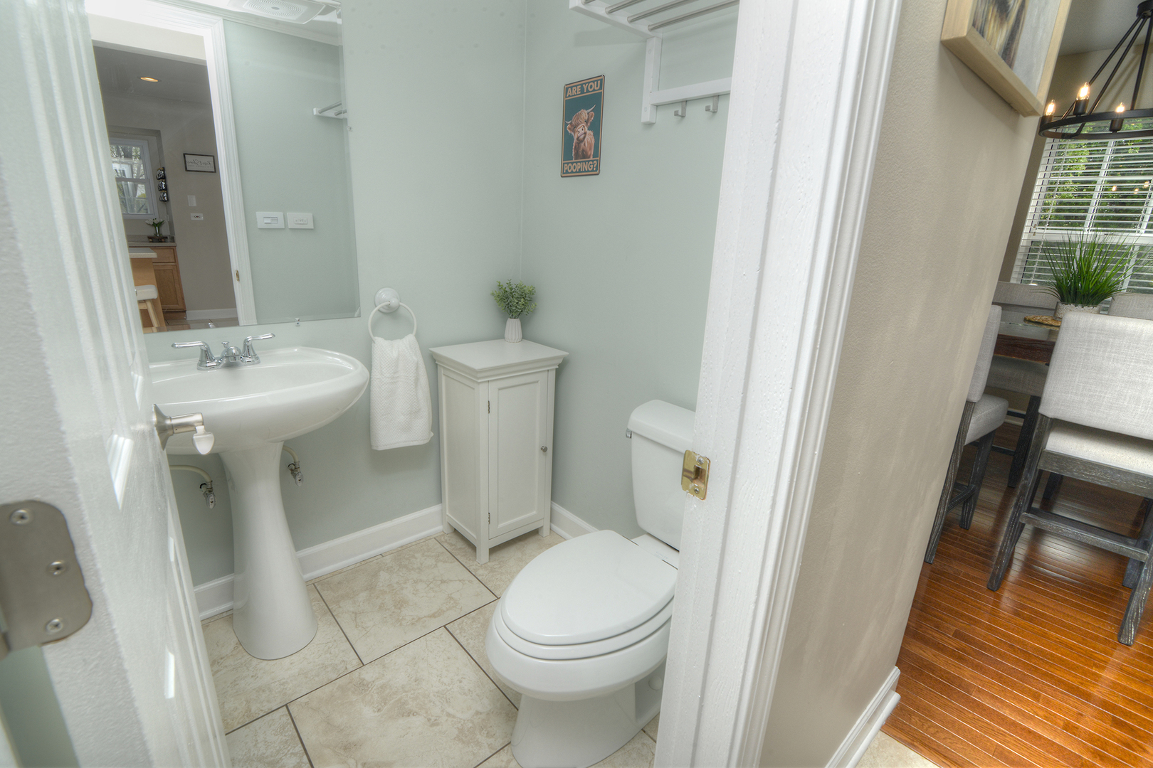 1292 LILAC Lane, Carol Stream, IL 60188