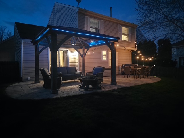 1292 LILAC Lane, Carol Stream, IL 60188