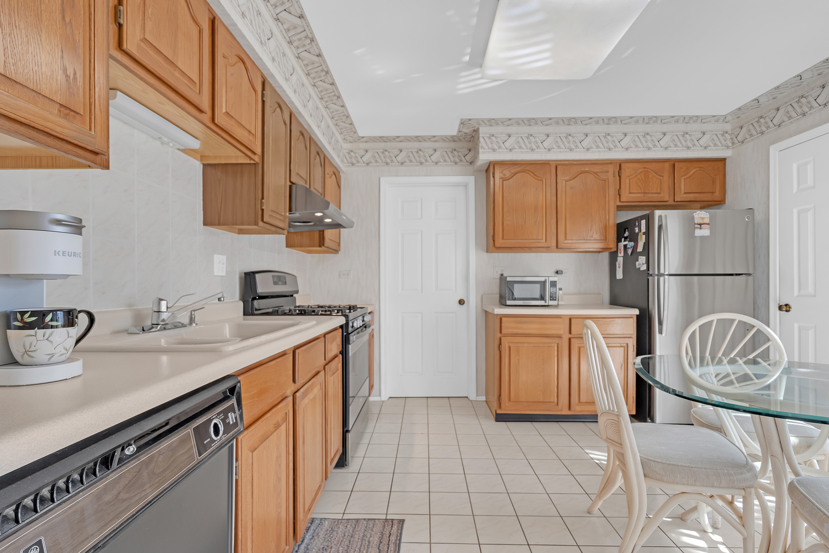 924 Hidden Lake Drive #924, Buffalo Grove, IL 60089