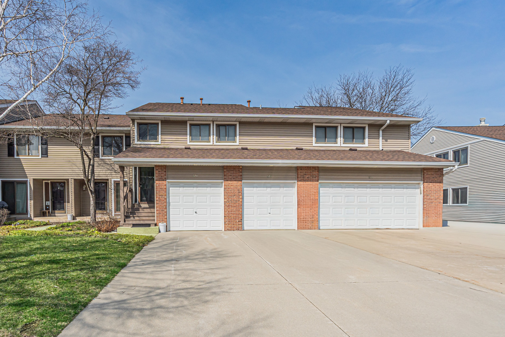 924 Hidden Lake Drive #924, Buffalo Grove, IL 60089