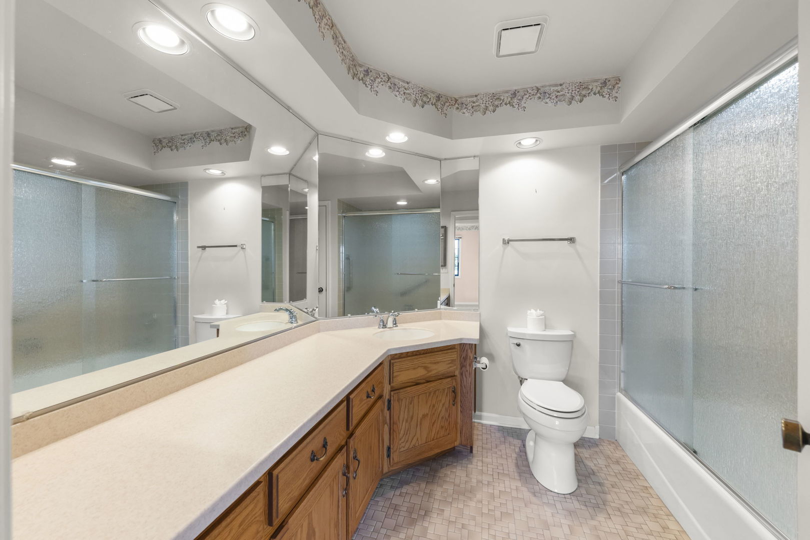 11532 Autobahn Drive, Palos Park, IL 60464