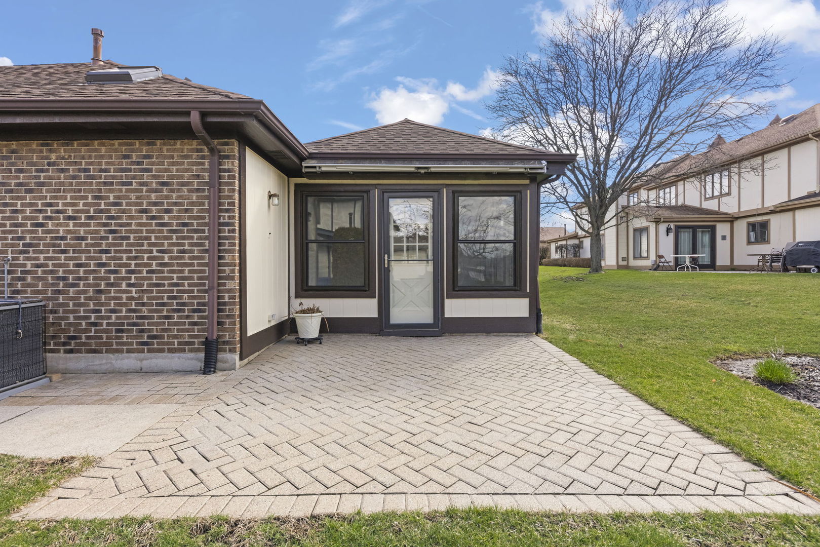 11532 Autobahn Drive, Palos Park, IL 60464