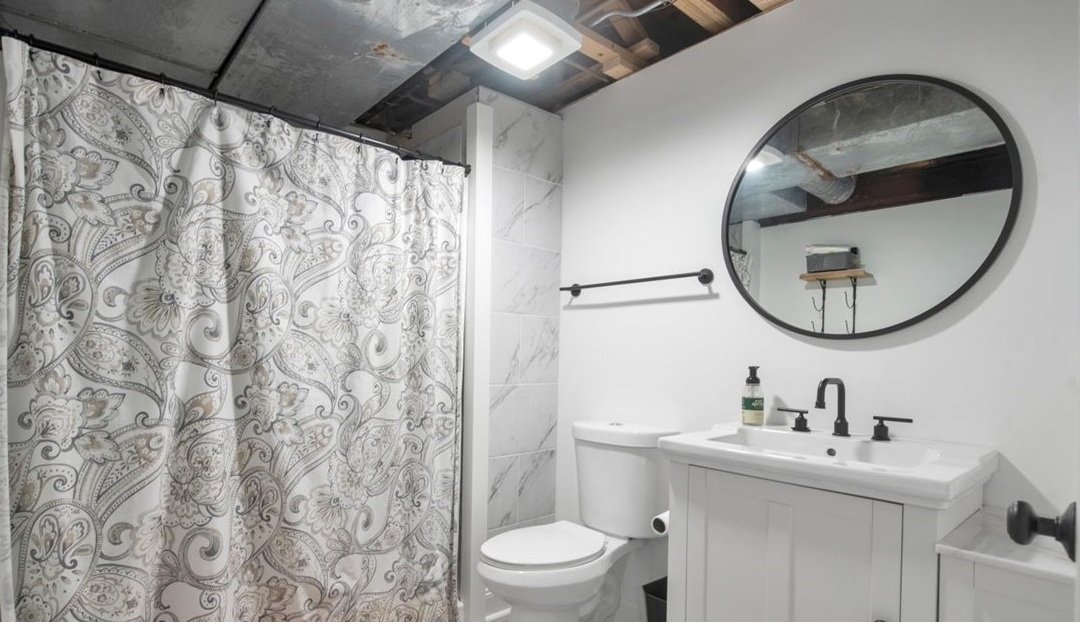 125 Chestnut Hills Circle, Burr Ridge, IL 60527