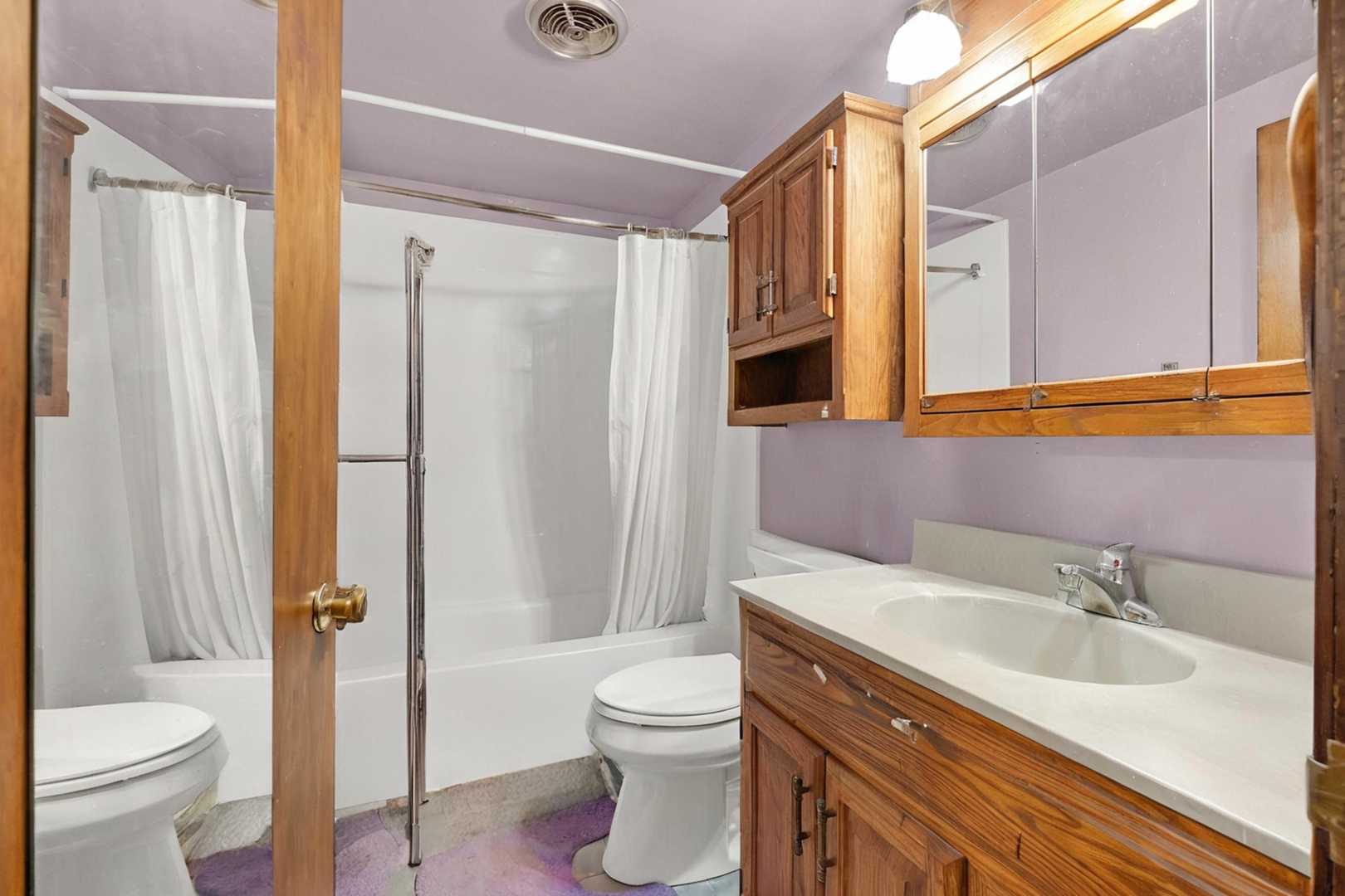 1808 LARGO Court, Schaumburg, IL 60194