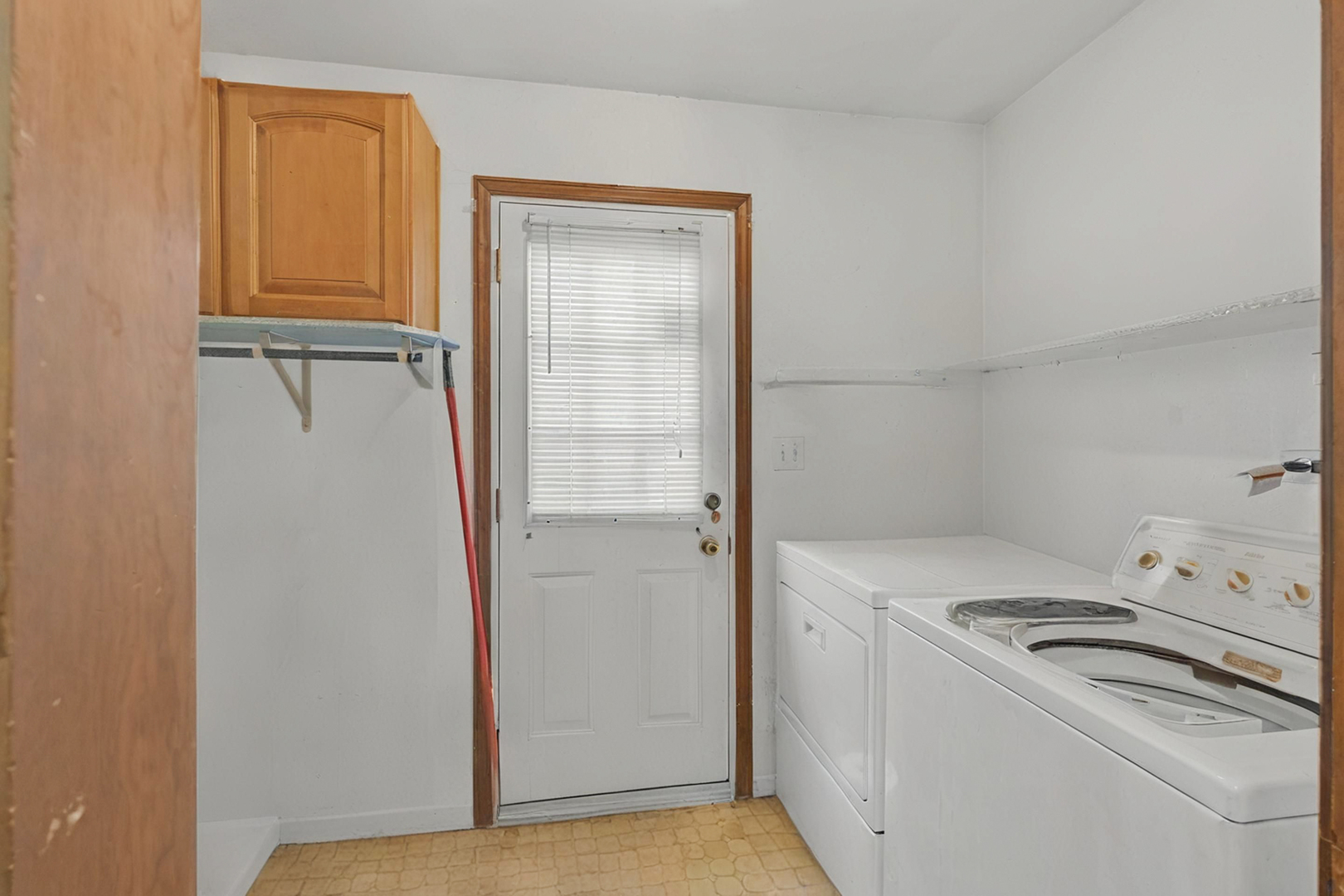 1808 LARGO Court, Schaumburg, IL 60194