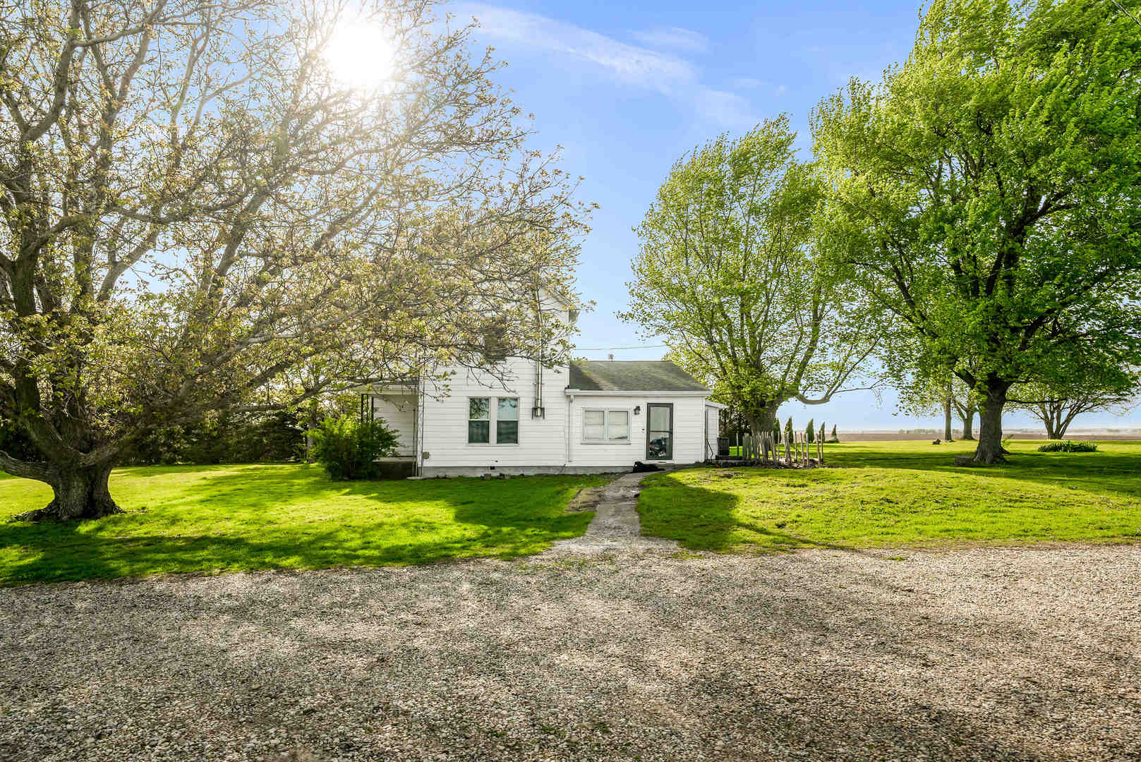30474 E 325 North Road, Leroy, IL 61752