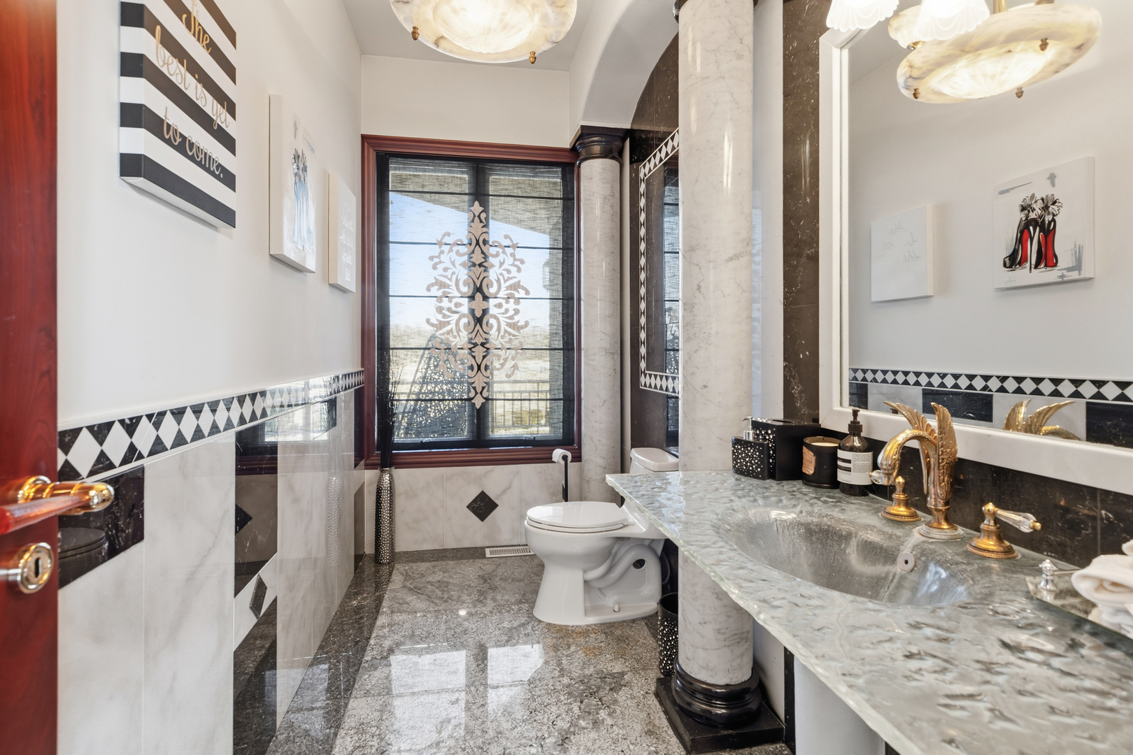 15 Terra Vita Court, South Barrington, IL 60010