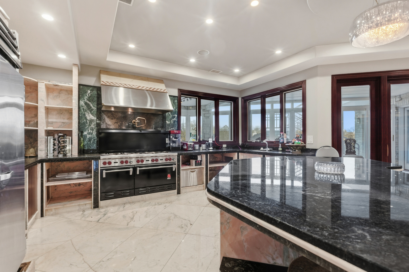 15 Terra Vita Court, South Barrington, IL 60010