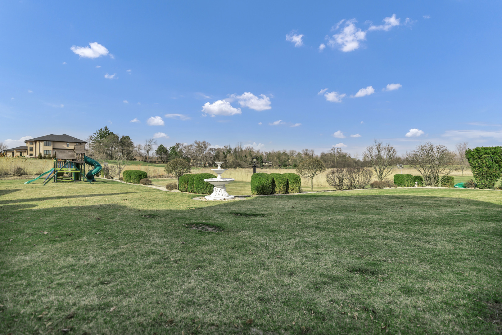 15 Terra Vita Court, South Barrington, IL 60010