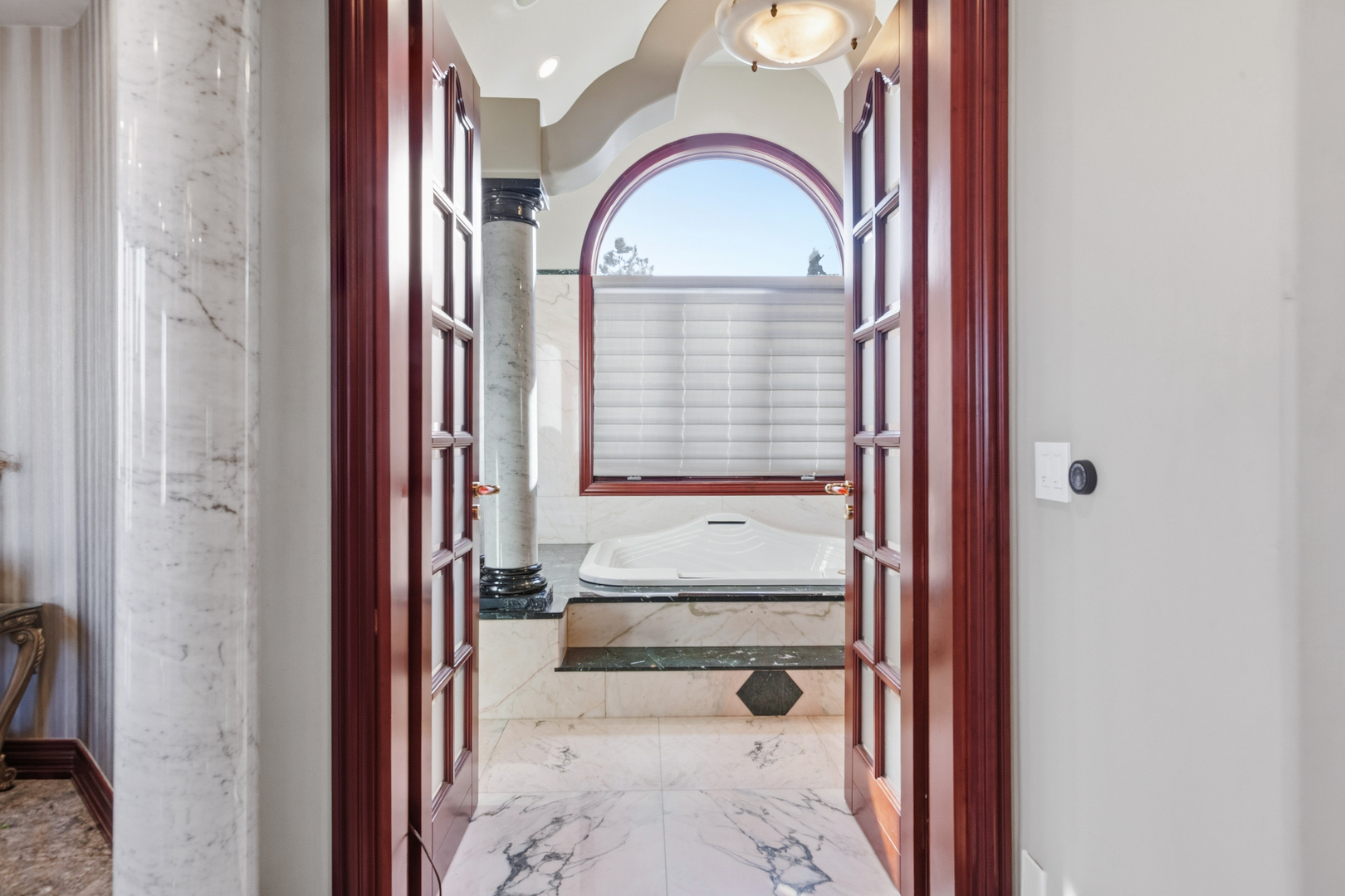 15 Terra Vita Court, South Barrington, IL 60010