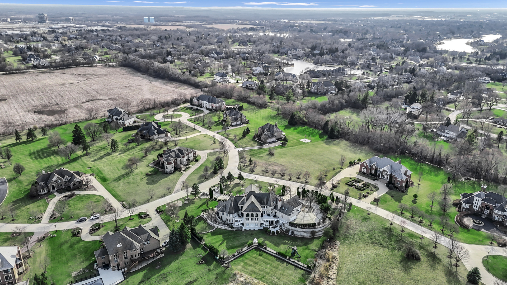 15 Terra Vita Court, South Barrington, IL 60010