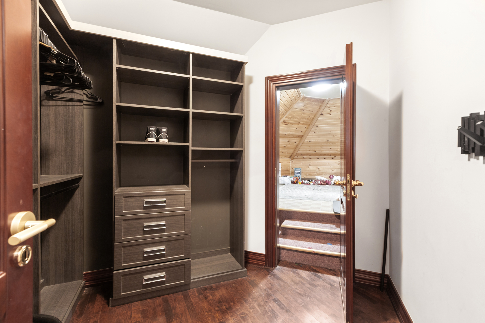 15 Terra Vita Court, South Barrington, IL 60010