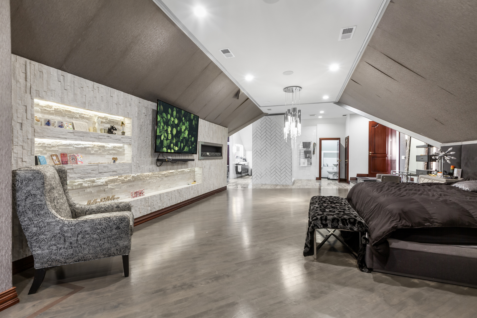 15 Terra Vita Court, South Barrington, IL 60010