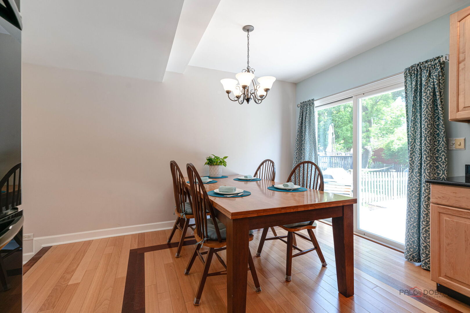 225 Stratford Road, Des Plaines, IL 60016