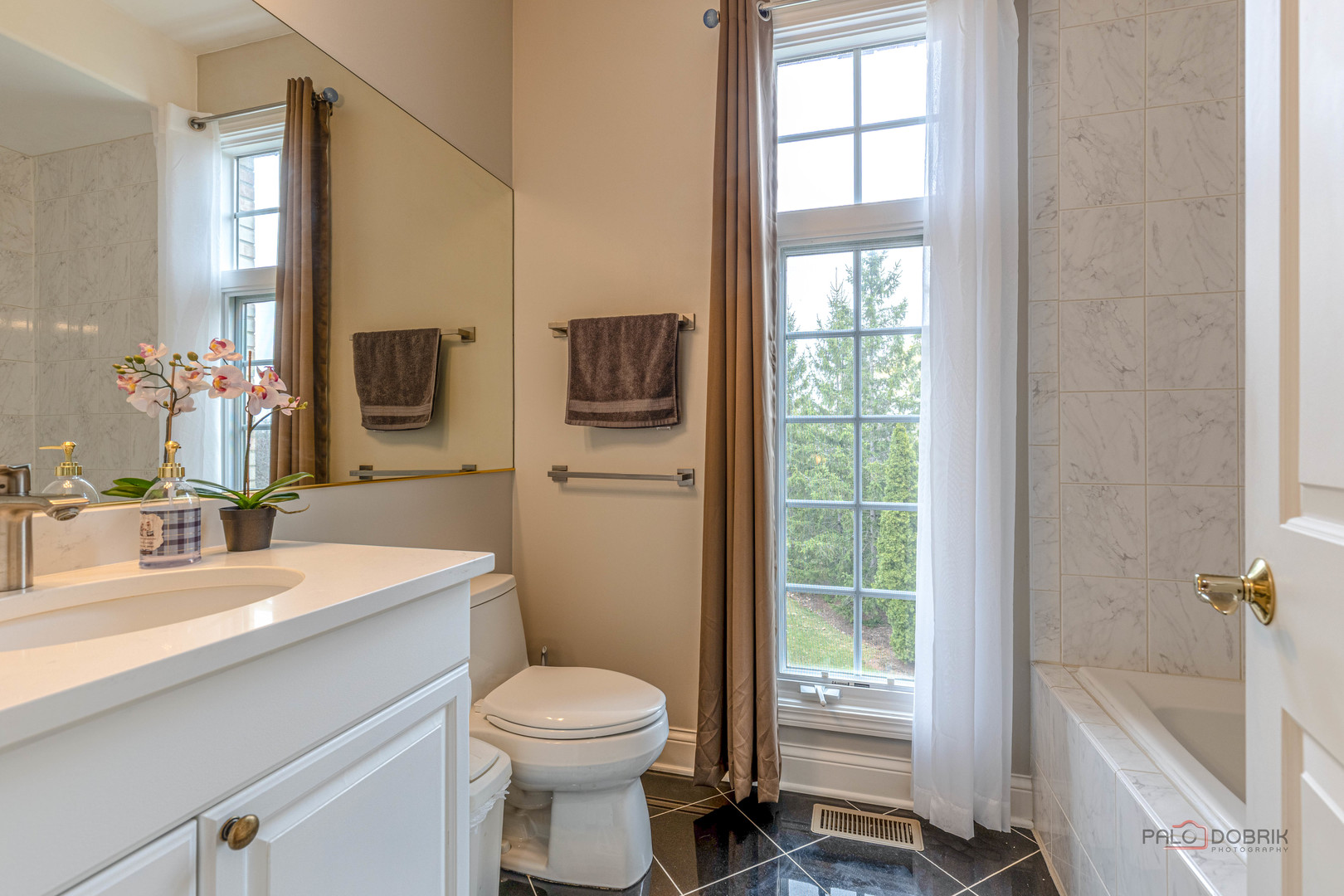 21962 N Tall Oaks Court, Kildeer, IL 60047