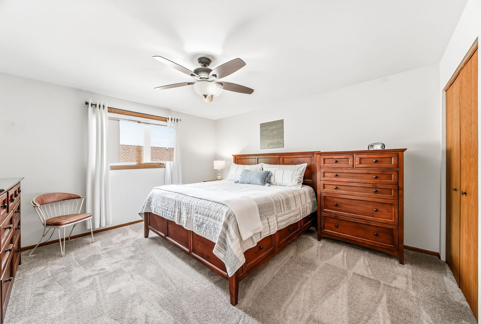 13764 W Deervalley Drive, Homer Glen, IL 60491