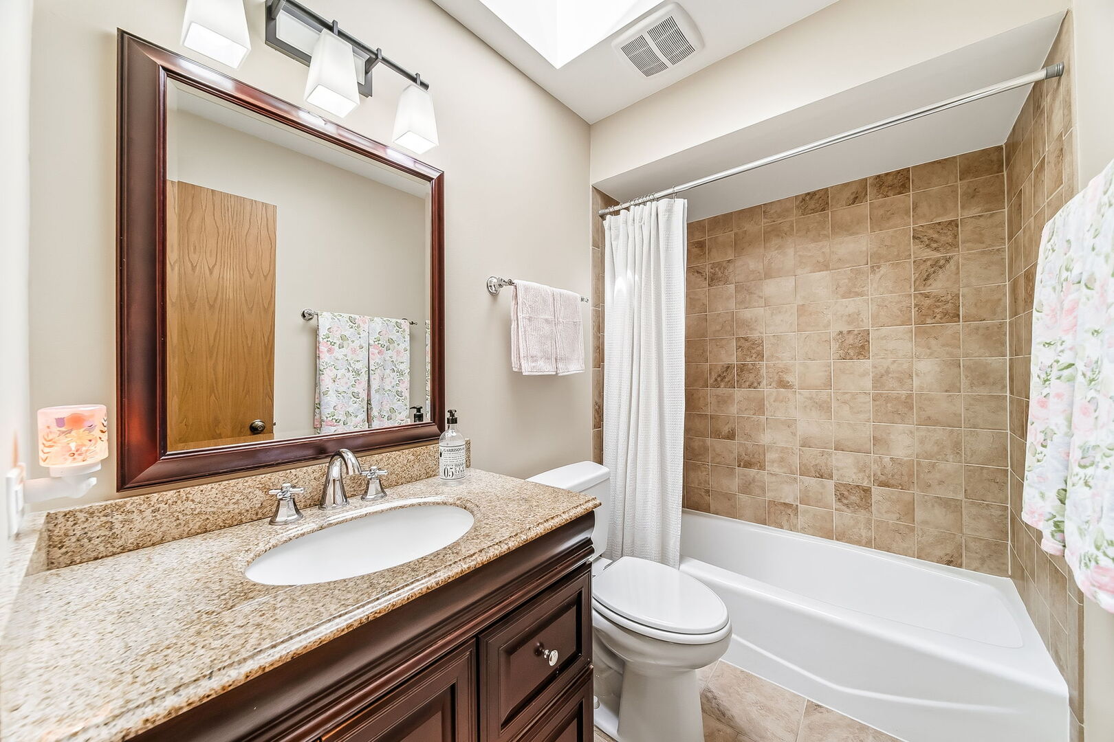 13764 W Deervalley Drive, Homer Glen, IL 60491