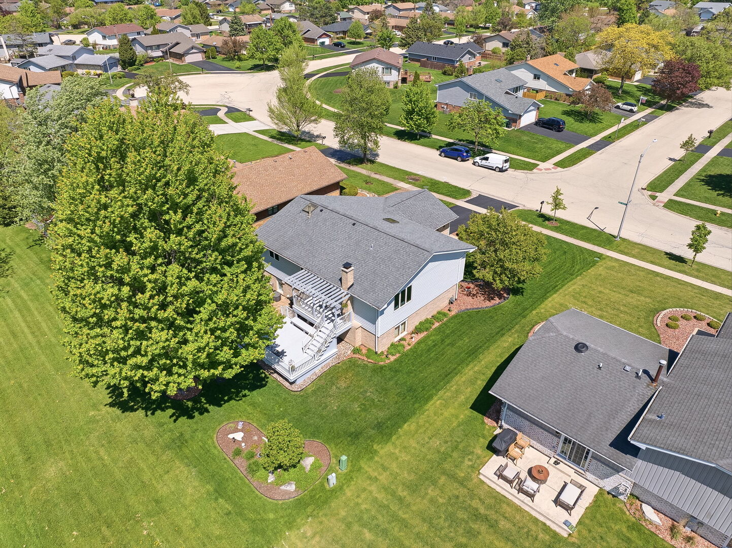 13764 W Deervalley Drive, Homer Glen, IL 60491