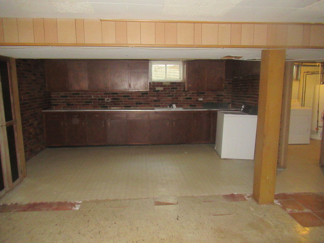 1004 Jenkisson Avenue, Lake Bluff, IL 60044