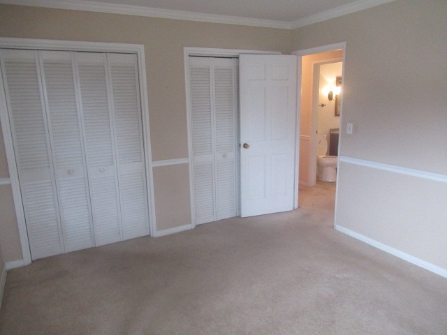 1004 Jenkisson Avenue, Lake Bluff, IL 60044