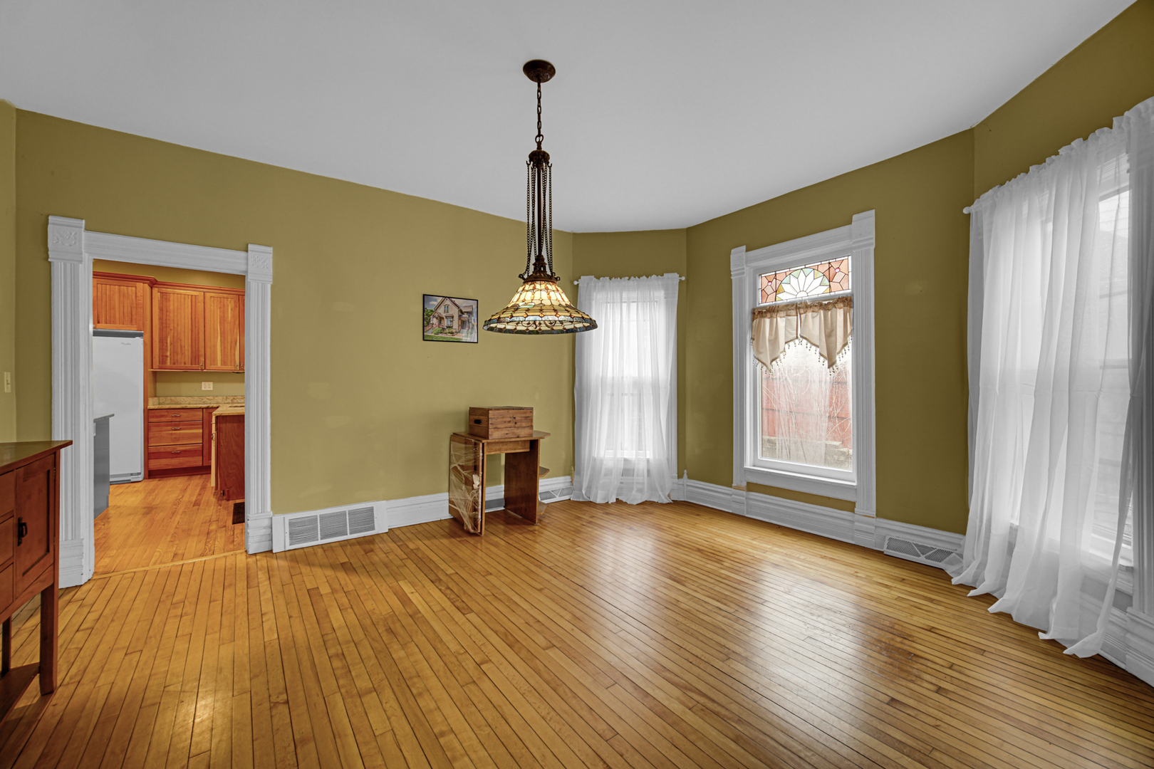 268 Seneca Street, Elgin, IL 60120