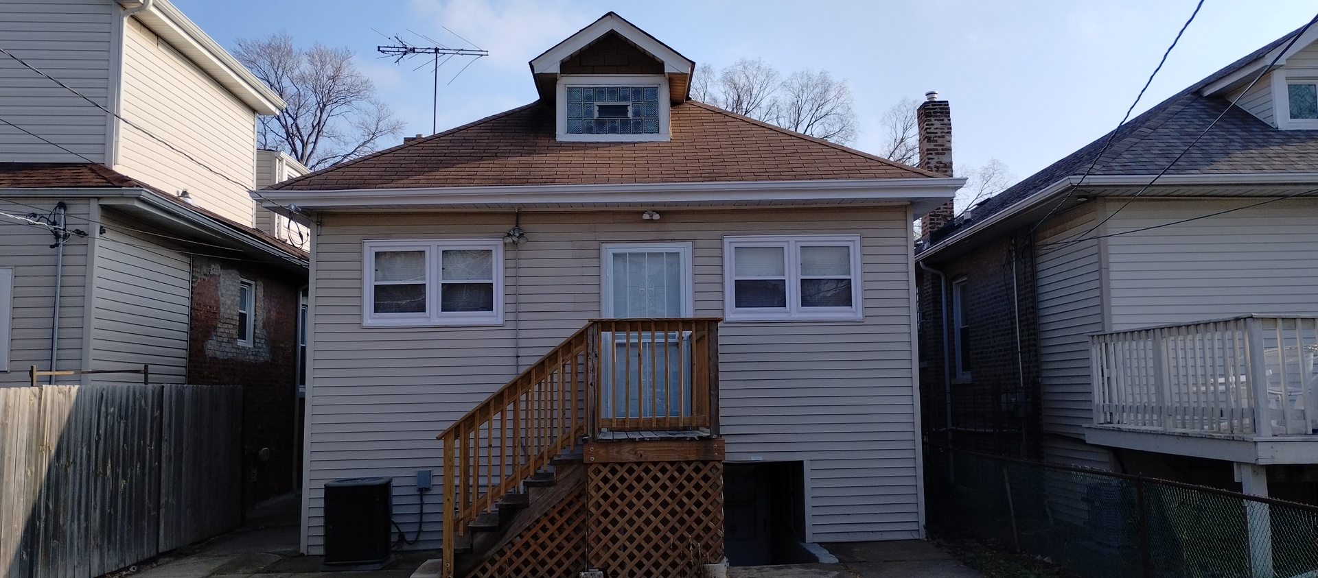 7926 S Michigan Avenue, Chicago, IL 60619