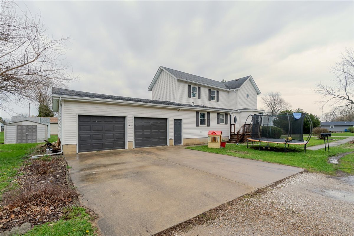 501 NE 3rd Street, Atlanta, IL 61723