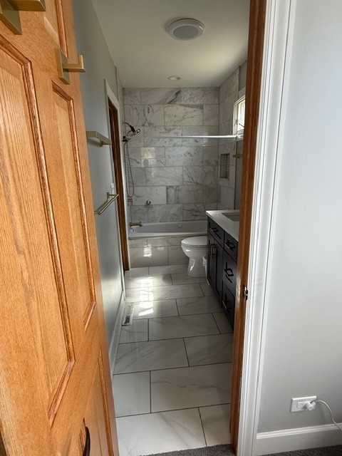 121 N Princeton Avenue, Villa Park, IL 60181