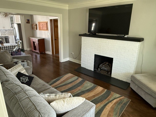 121 N Princeton Avenue, Villa Park, IL 60181