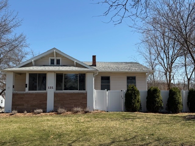 121 N Princeton Avenue, Villa Park, IL 60181