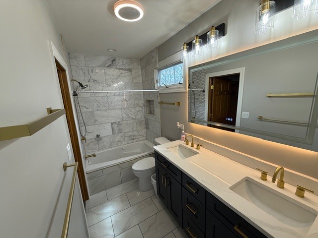 121 N Princeton Avenue, Villa Park, IL 60181