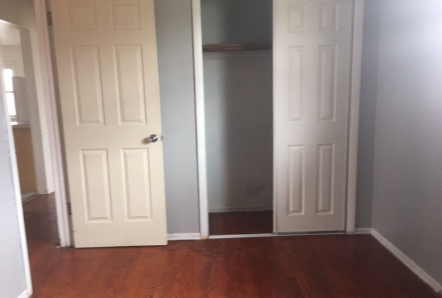 725 E 152nd Street, Phoenix, IL 60426