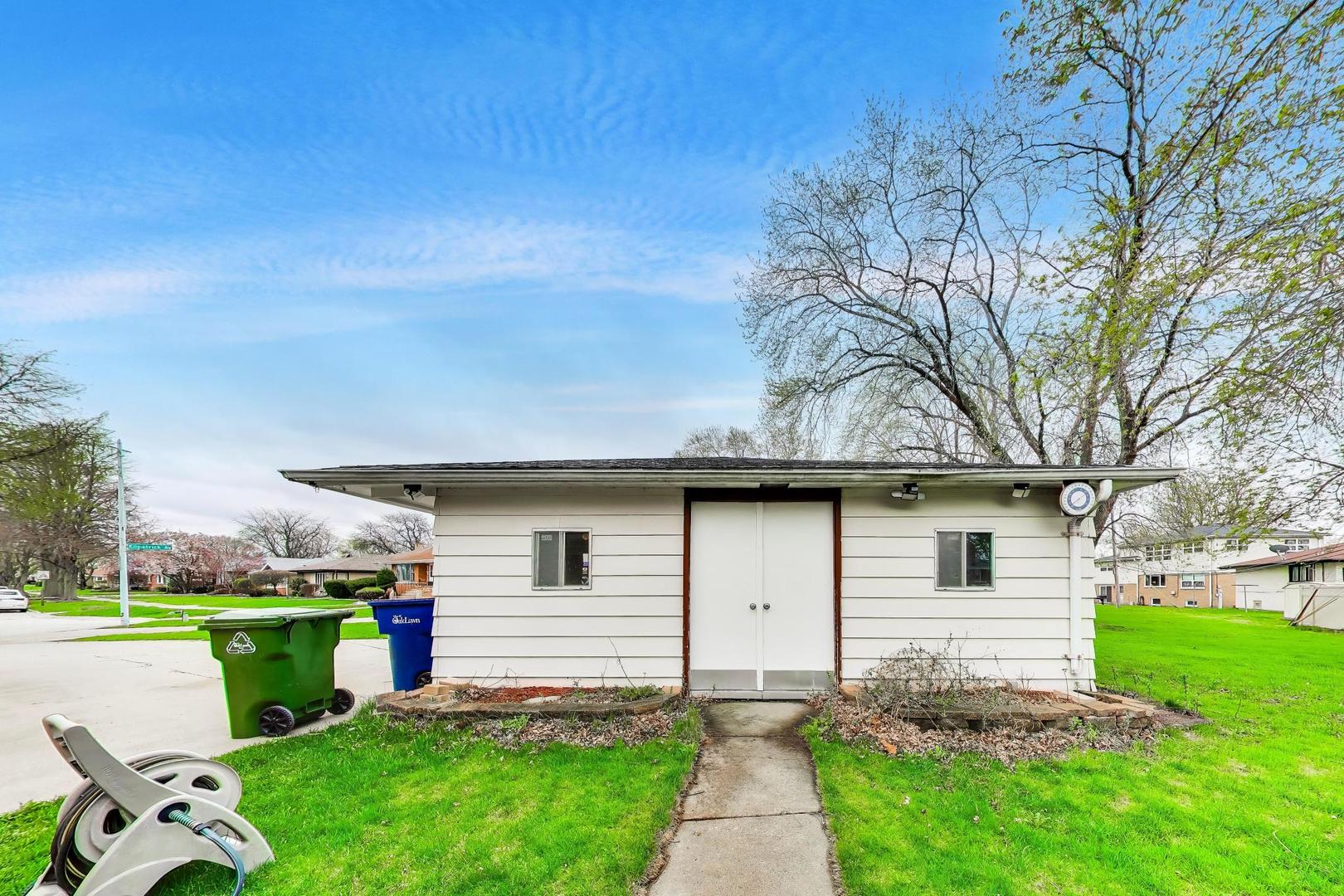 10108 Kilpatrick Avenue, Oak Lawn, IL 60453