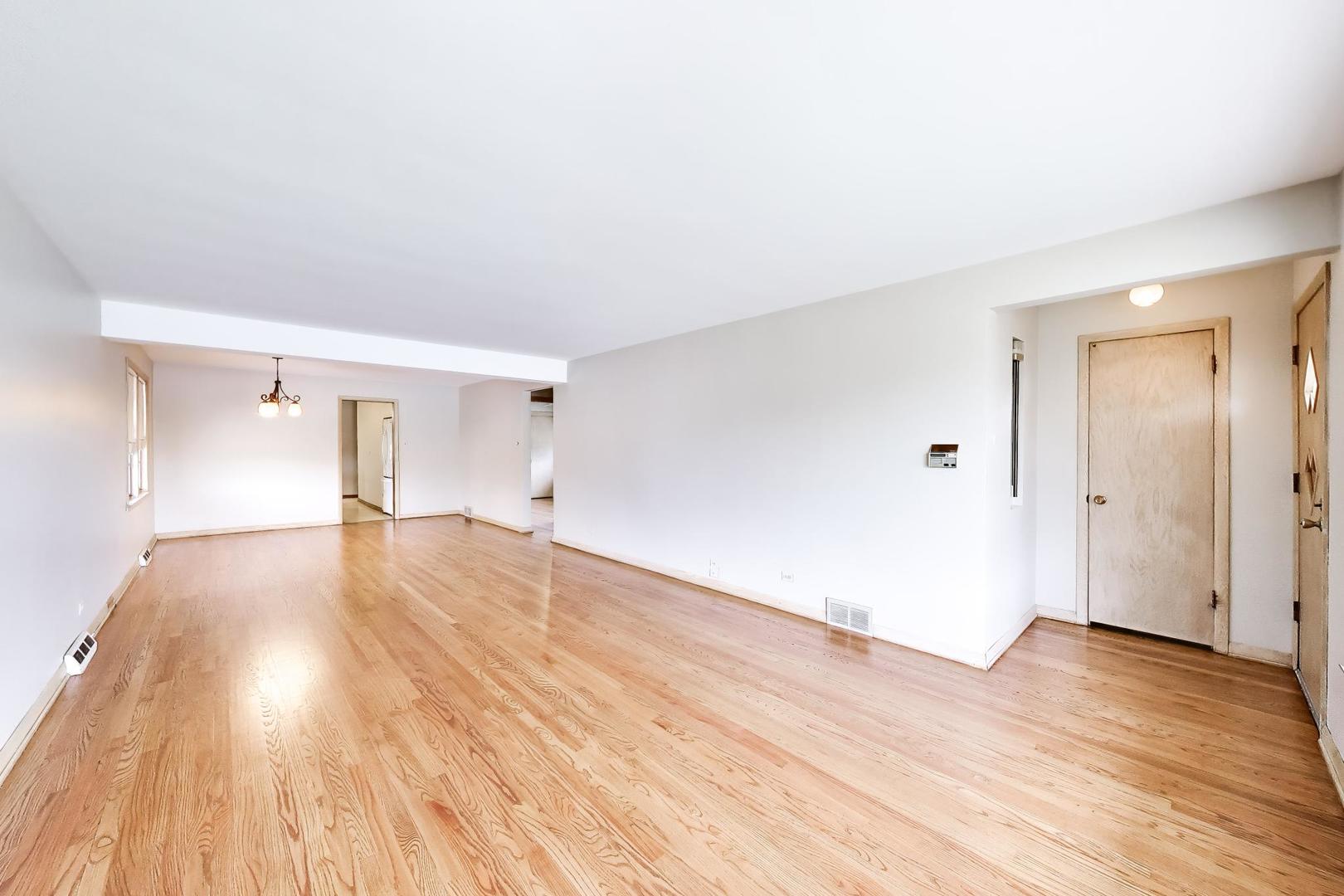 10108 Kilpatrick Avenue, Oak Lawn, IL 60453