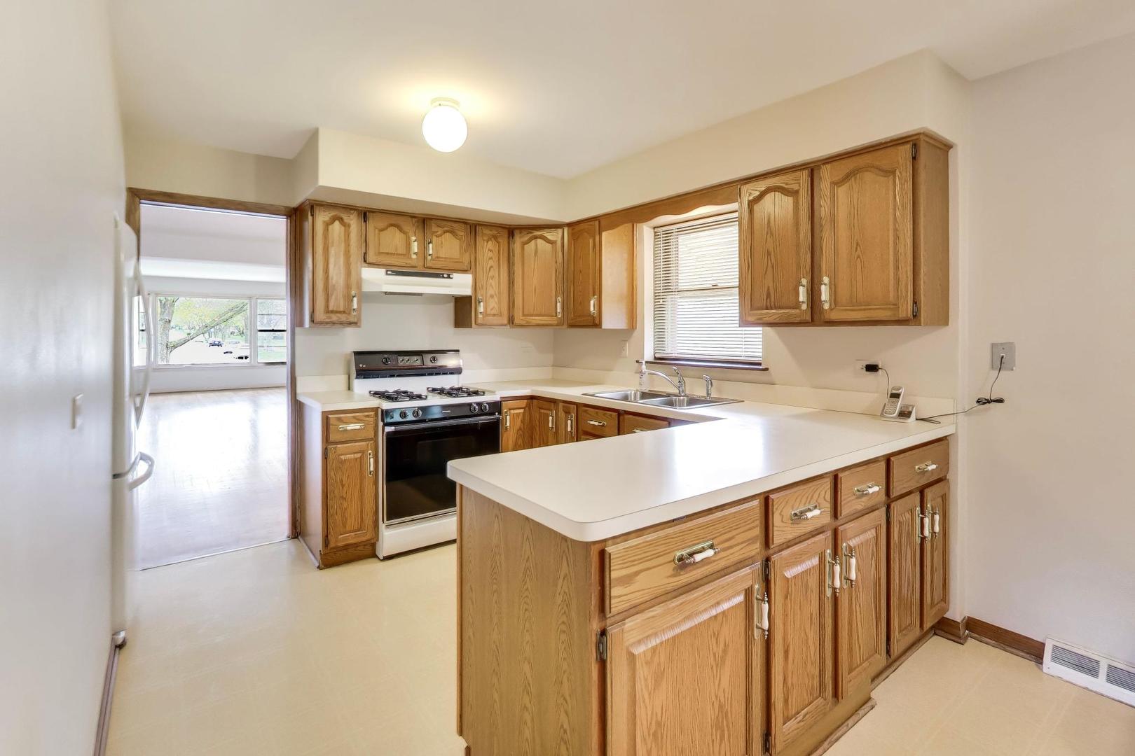 10108 Kilpatrick Avenue, Oak Lawn, IL 60453