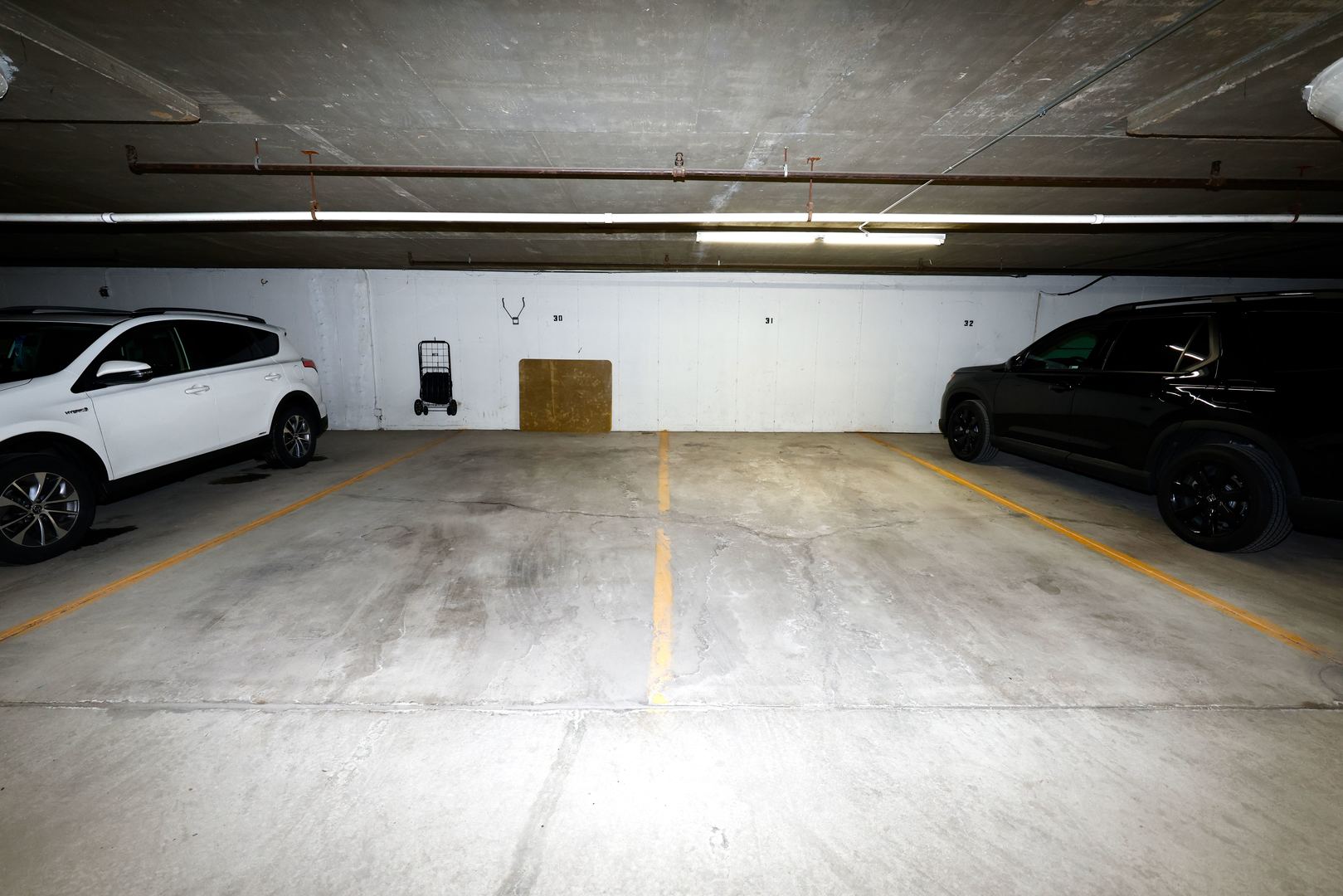 3950 Dundee Road #302, Northbrook, IL 60062